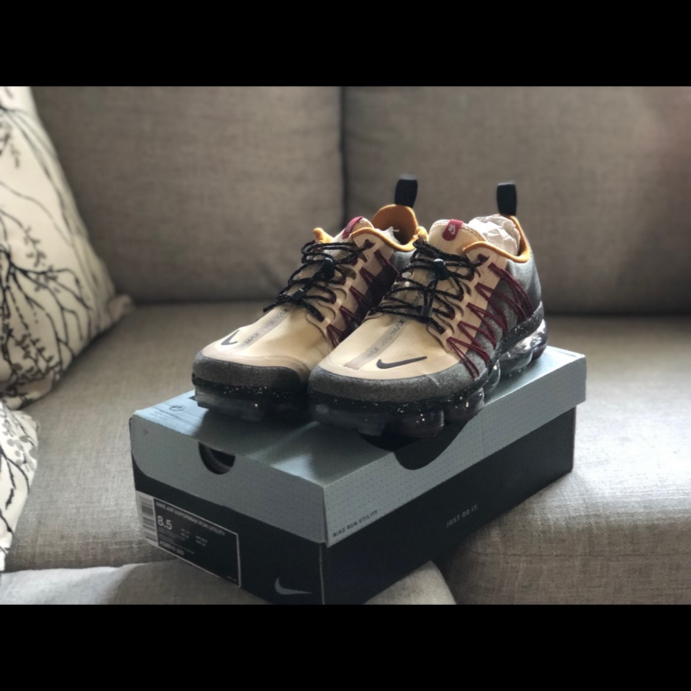 AIR VAPORMAX UTILITY DESERT ORE